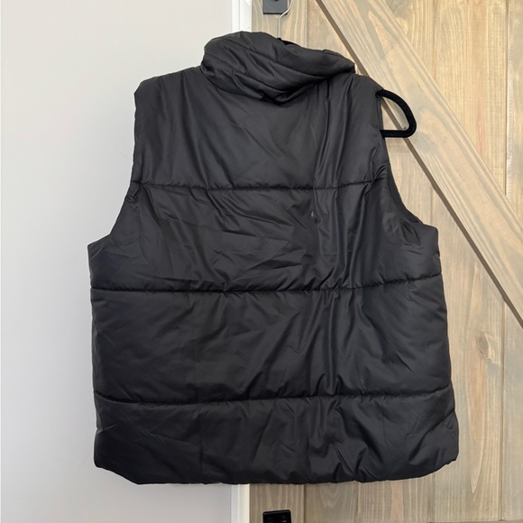 Blu Pepper Black Quilted Vest Size L - Picture 3 of 3